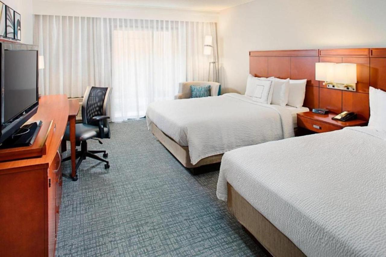 Courtyard By Marriott Williams Centre 3*