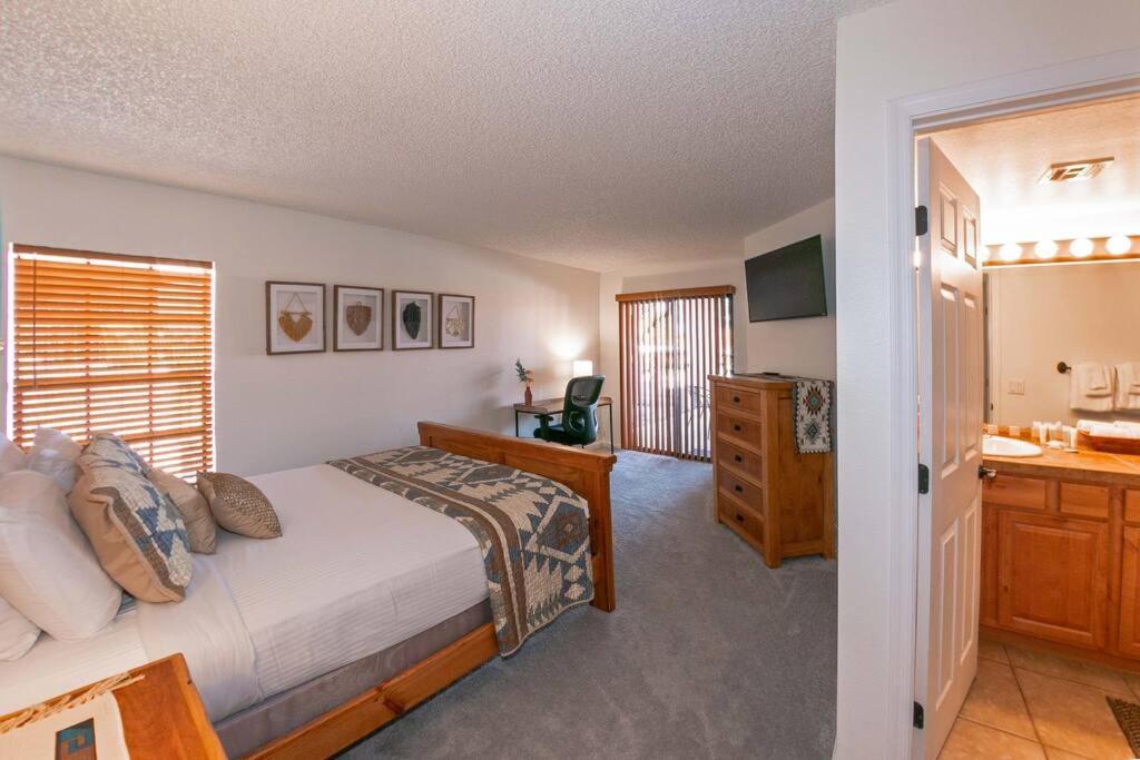 Casa Tierra Catalinas 69 - Catalina Mountains Views *