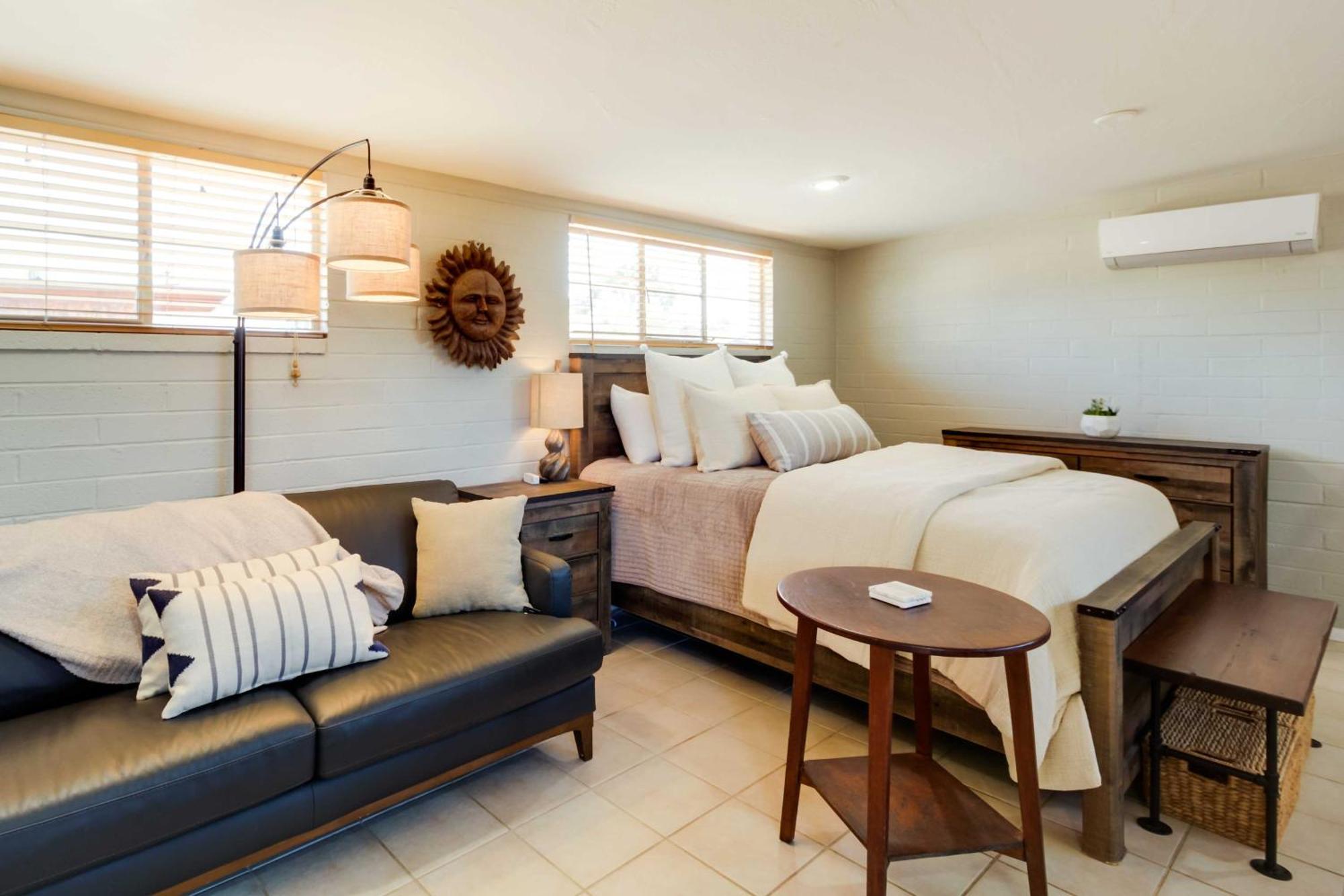 Adorable With Gas Grill And Wifi! Apartment
