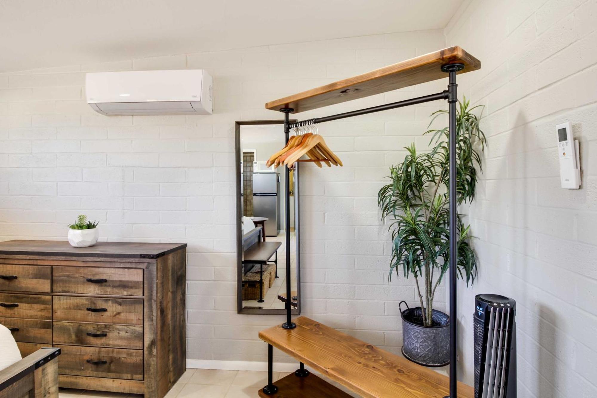 Adorable With Gas Grill And Wifi! Apartment