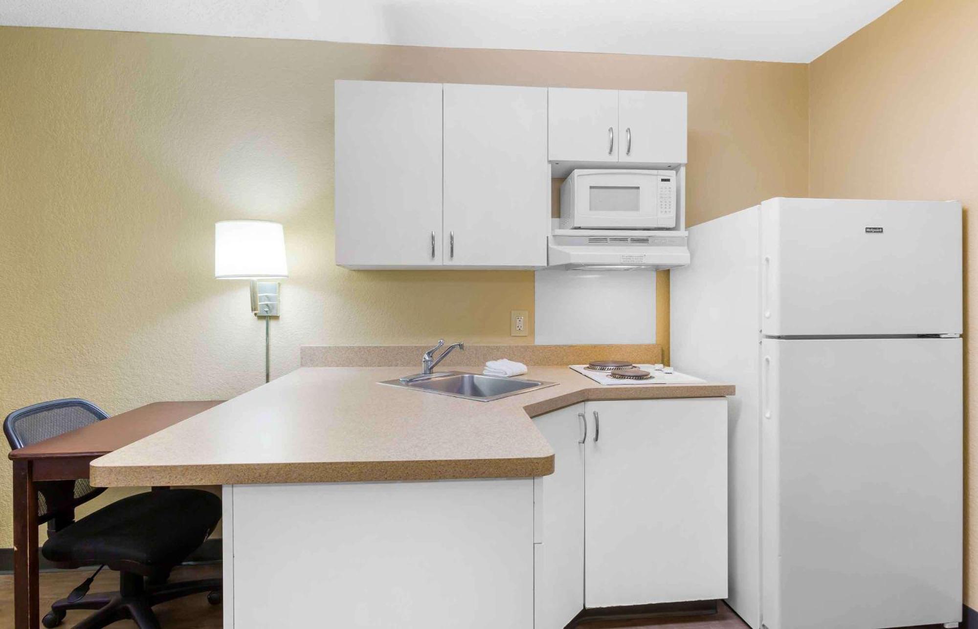 Extended America - - Grant Road Hotel