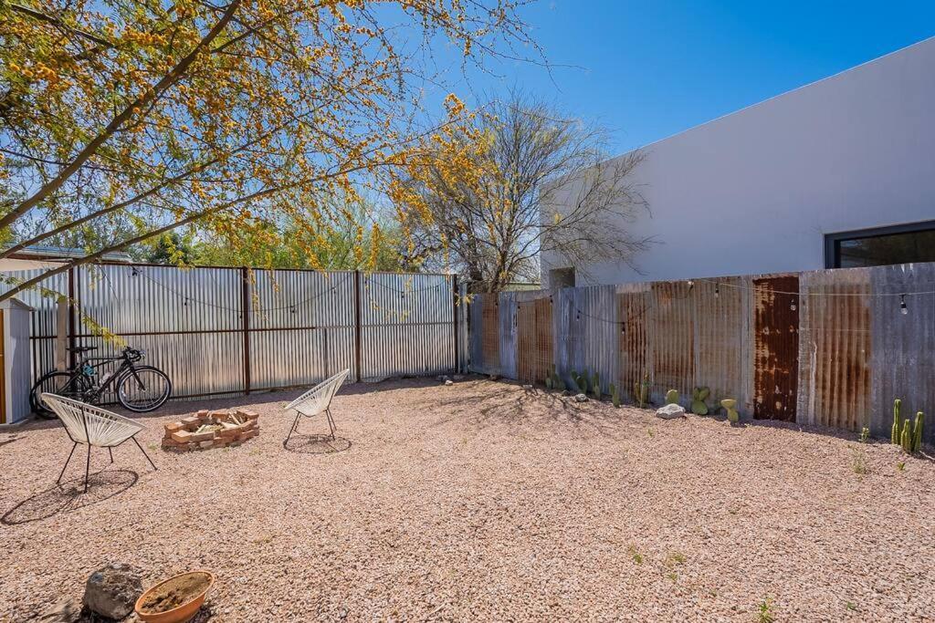 Modern Historic 1900 Adobe In Downtown, Summer Rates! * Tucson