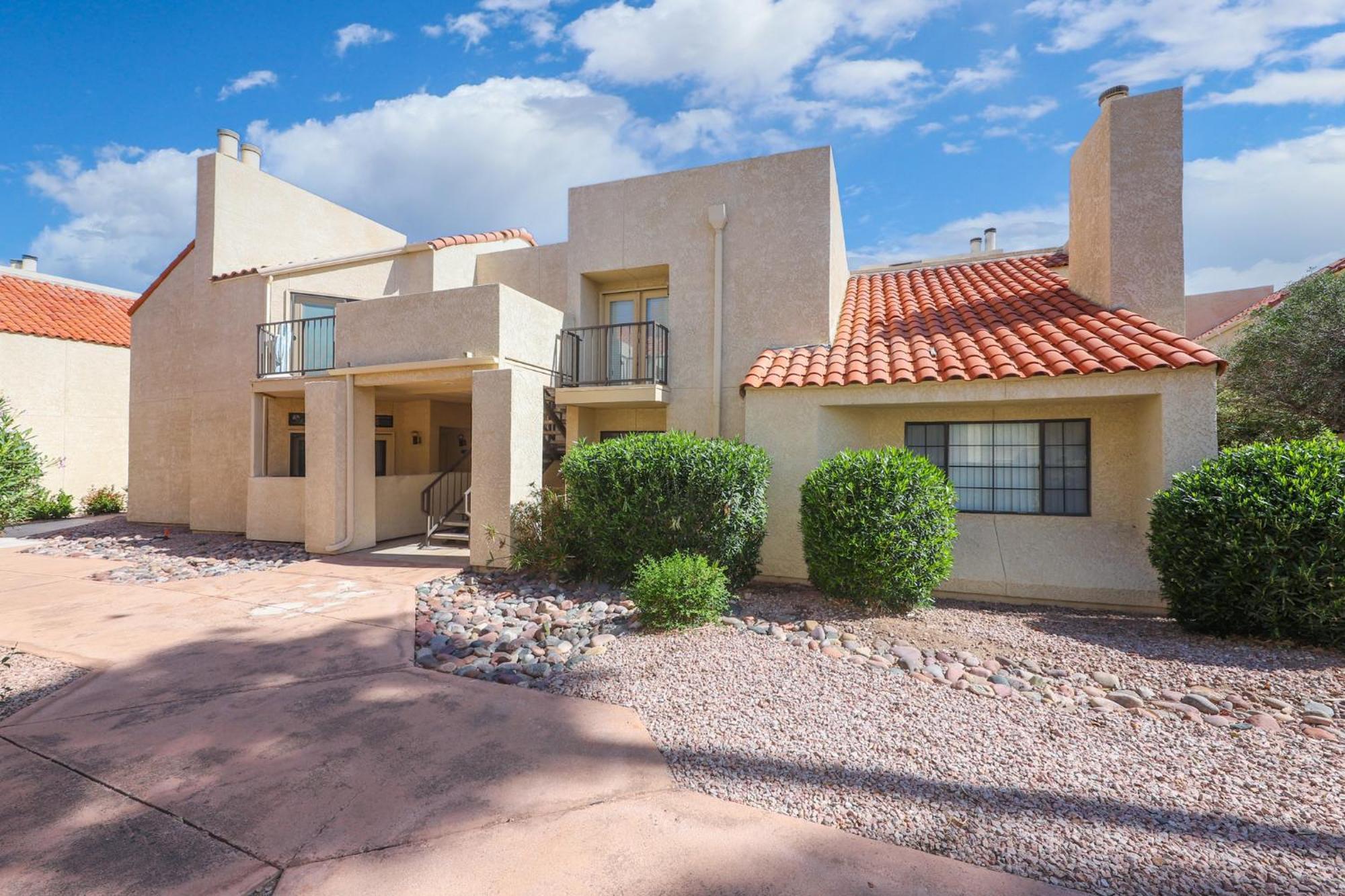 Charming Foothills Apartment