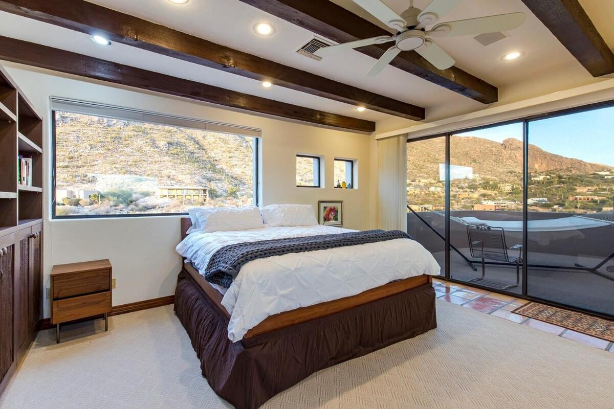 The Schloss 5bd Hilltop Estate *