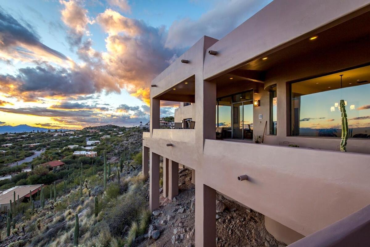 The Schloss 5bd Hilltop Estate Tucson