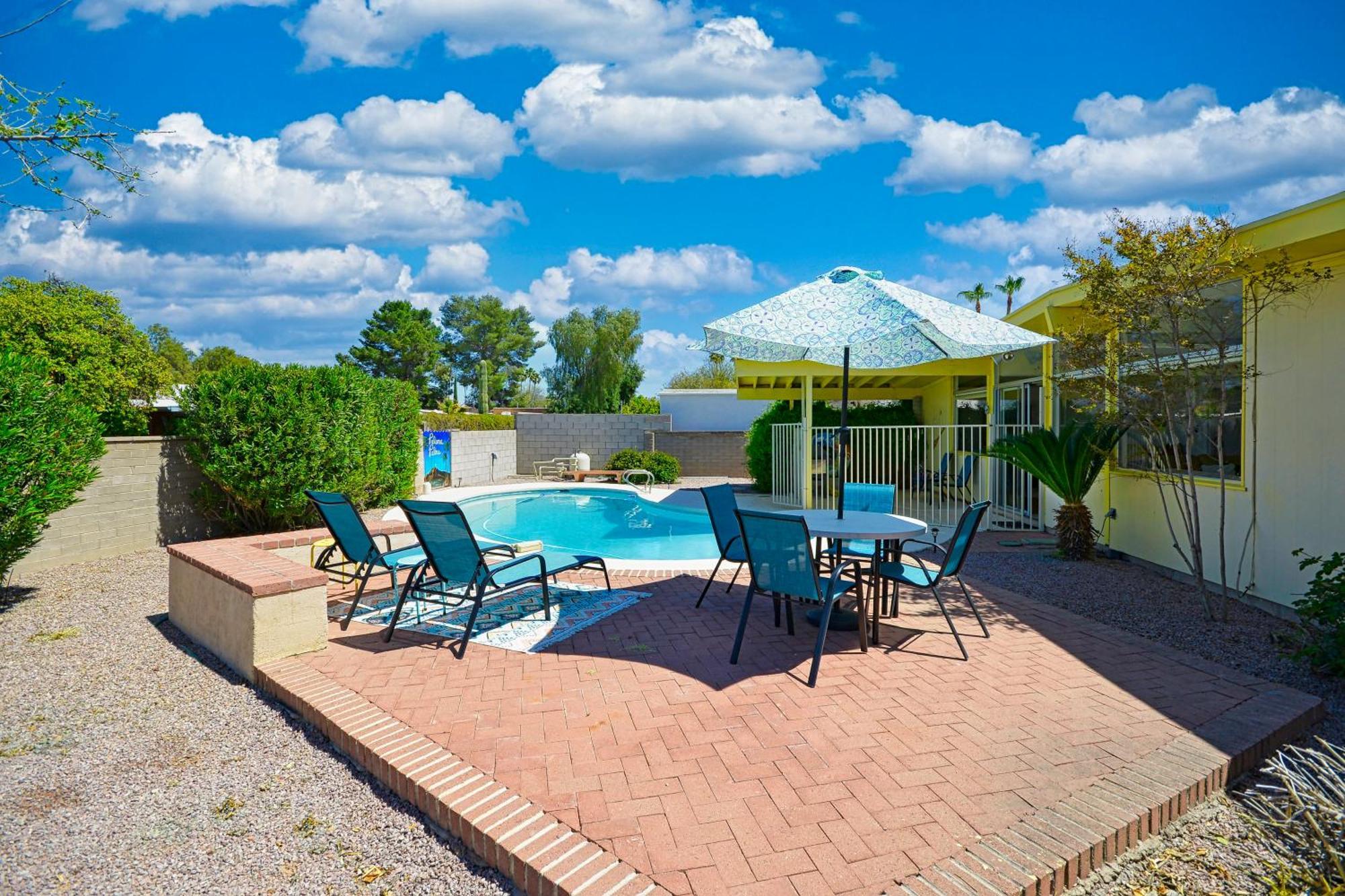 Mid-century 4br Ranch With Private Pool, 1m To Pickleball Holiday home *