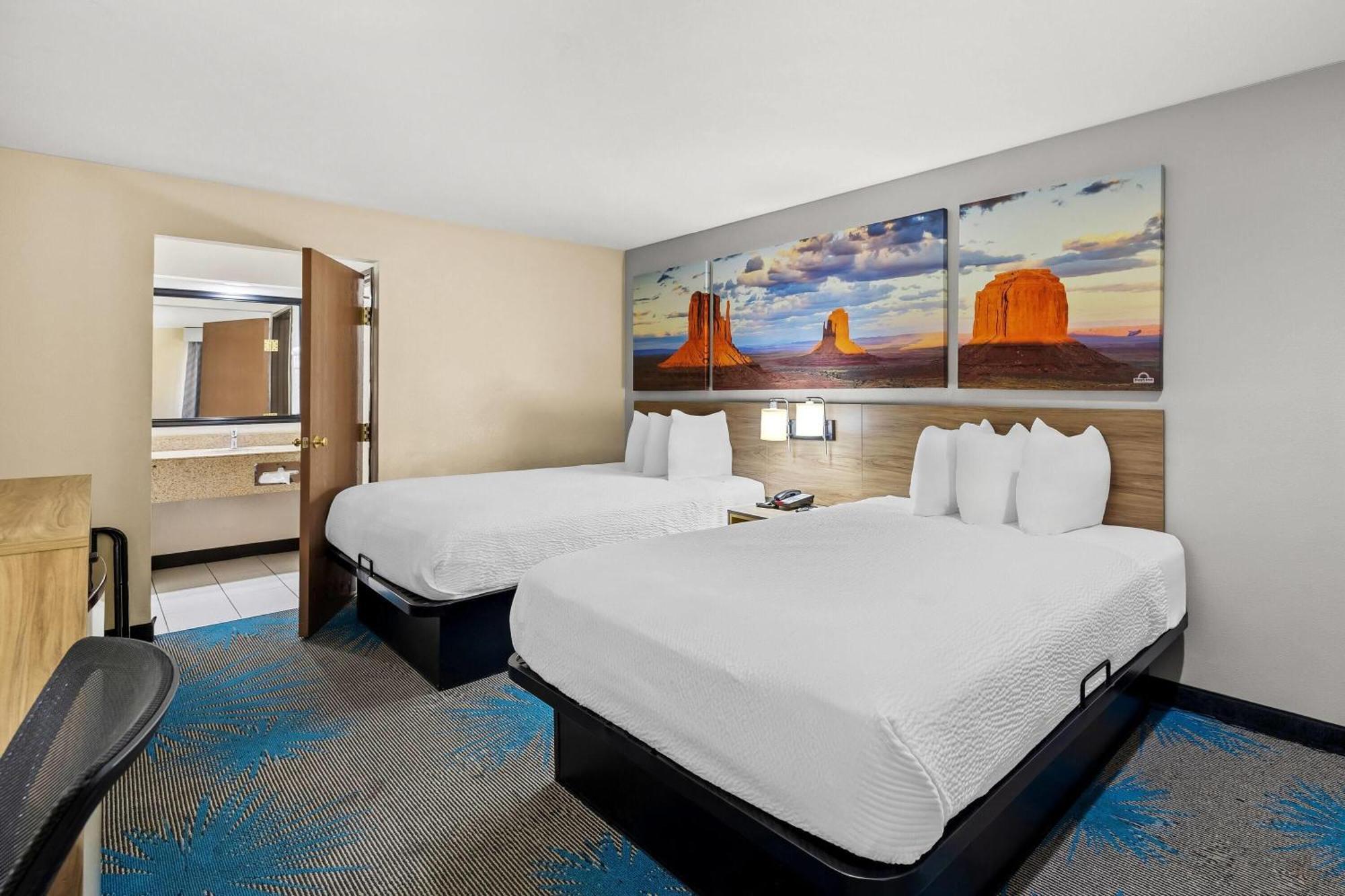 Hotel Days By Wyndham Airport
