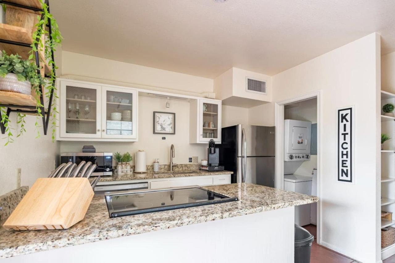 Apartment Vibrant 2br Dt Living, Stylish & Serene *