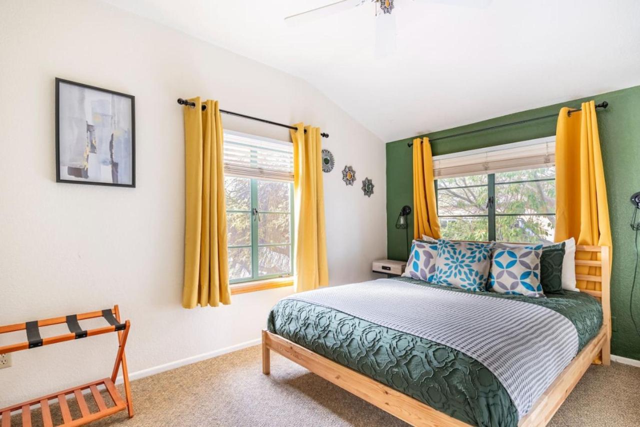 Apartment Vibrant 2br Dt Living, Stylish & Serene *