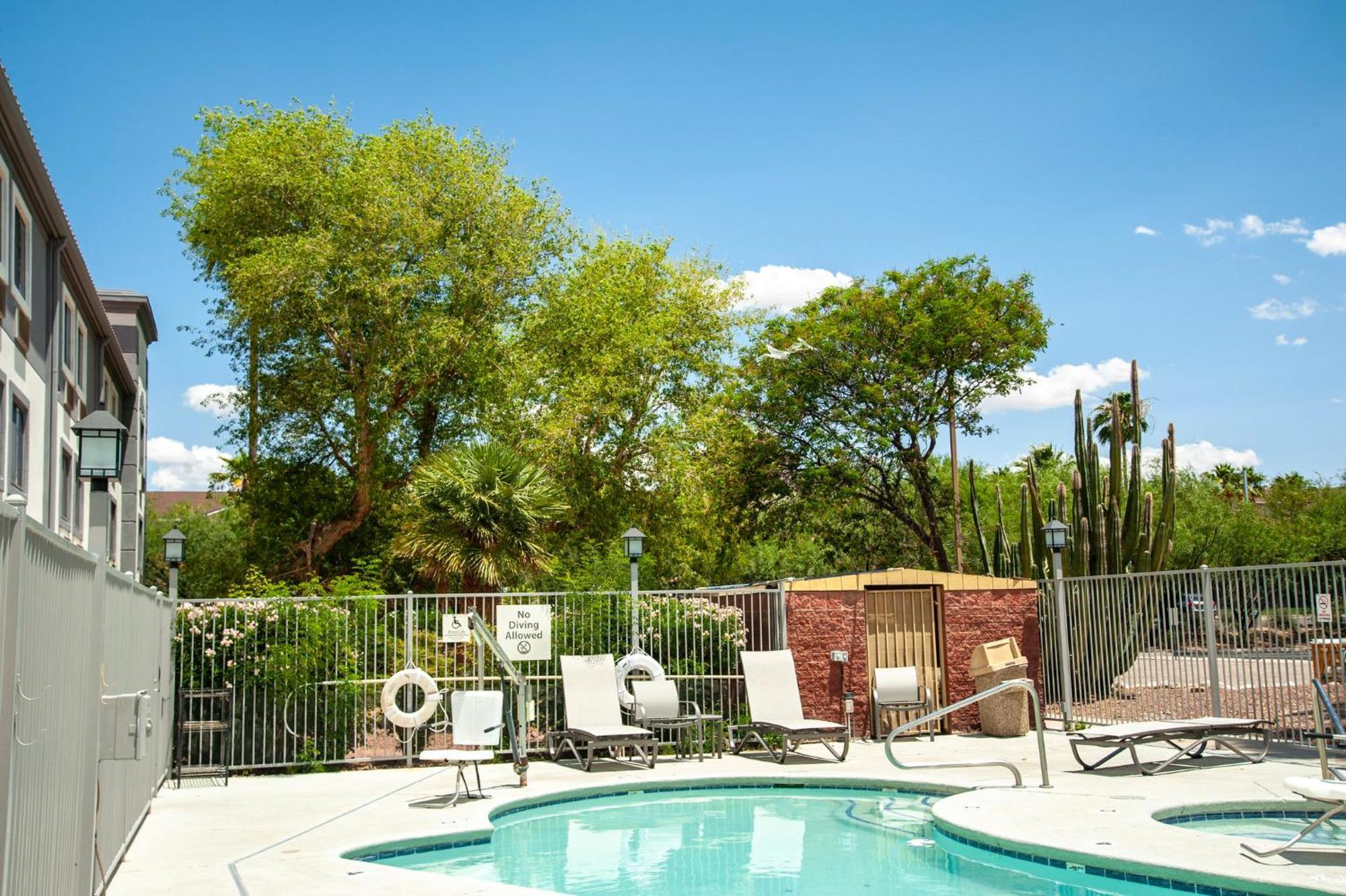 Express Tucson-airport By Ihg Tucson