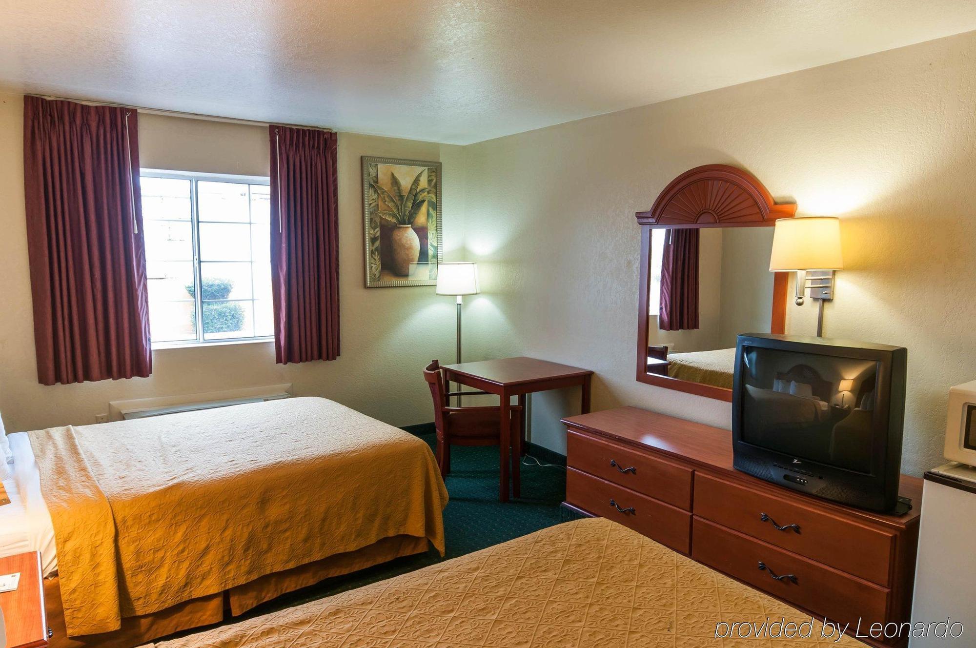 Hotel 6 Tucson, Az Airport Kino Sports Complex 2*