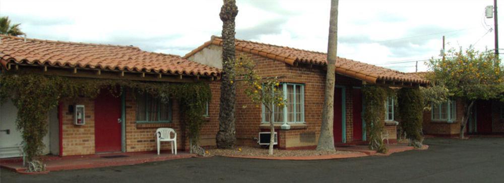 La Siesta Motel 2*