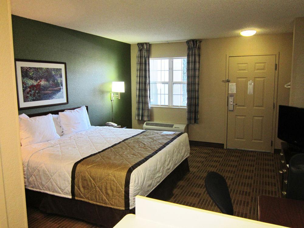 Extended America - - Grant Road Hotel