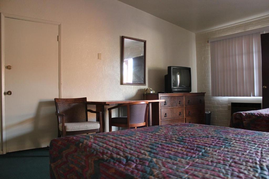Frontier Motel