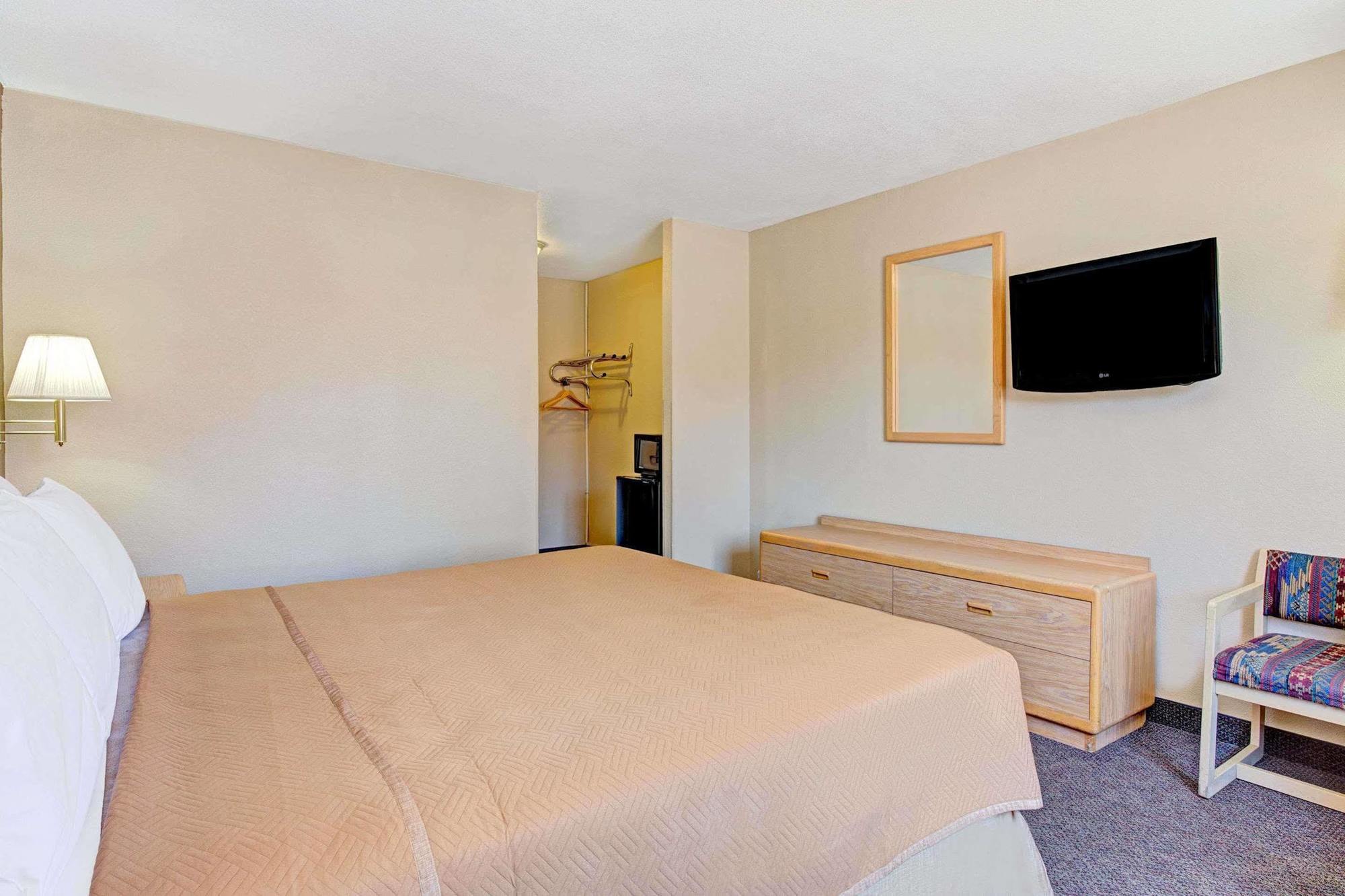 Red Rock Hotel Tucson