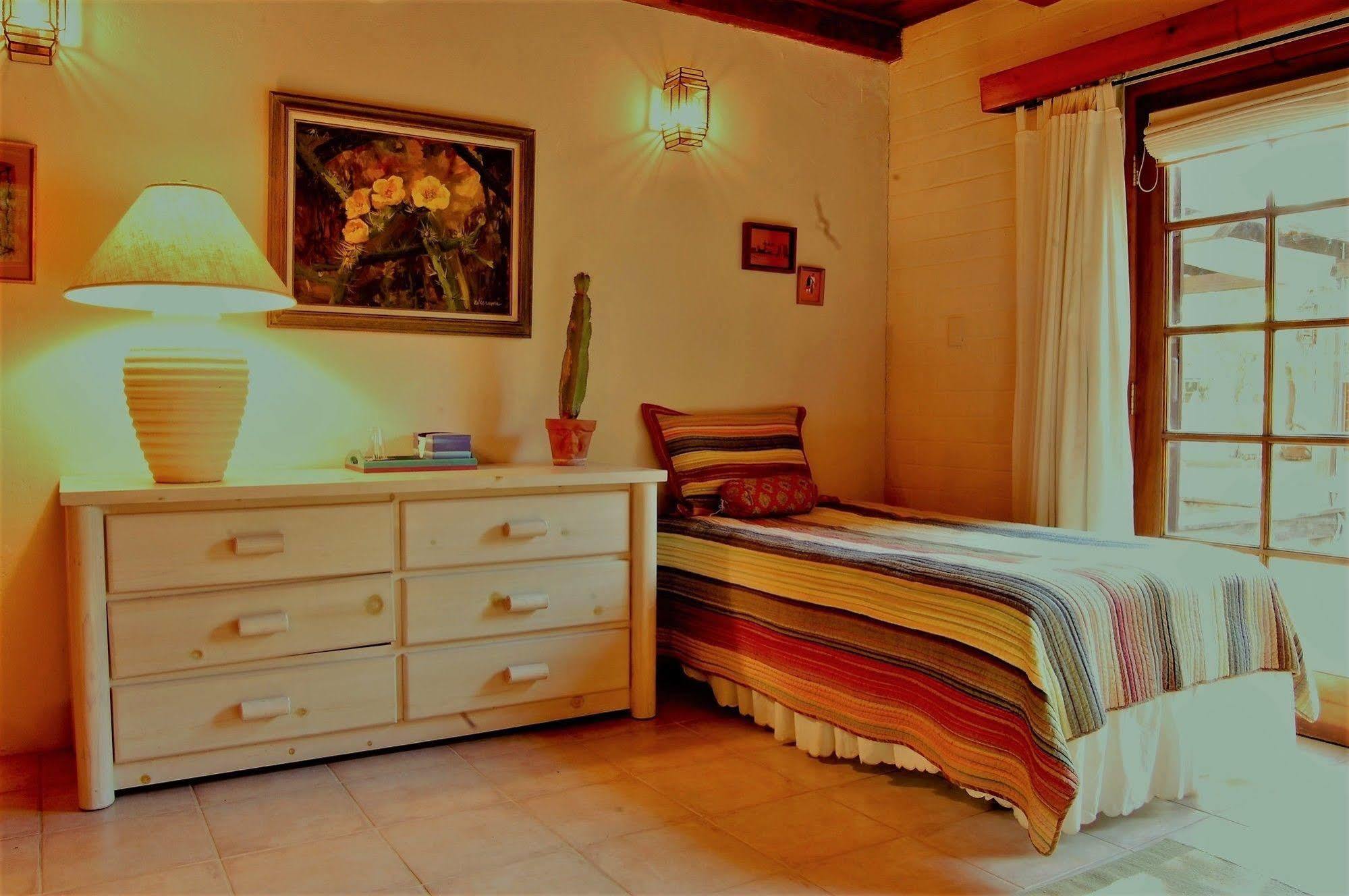 Sam Hughes Bed & Breakfast 3*