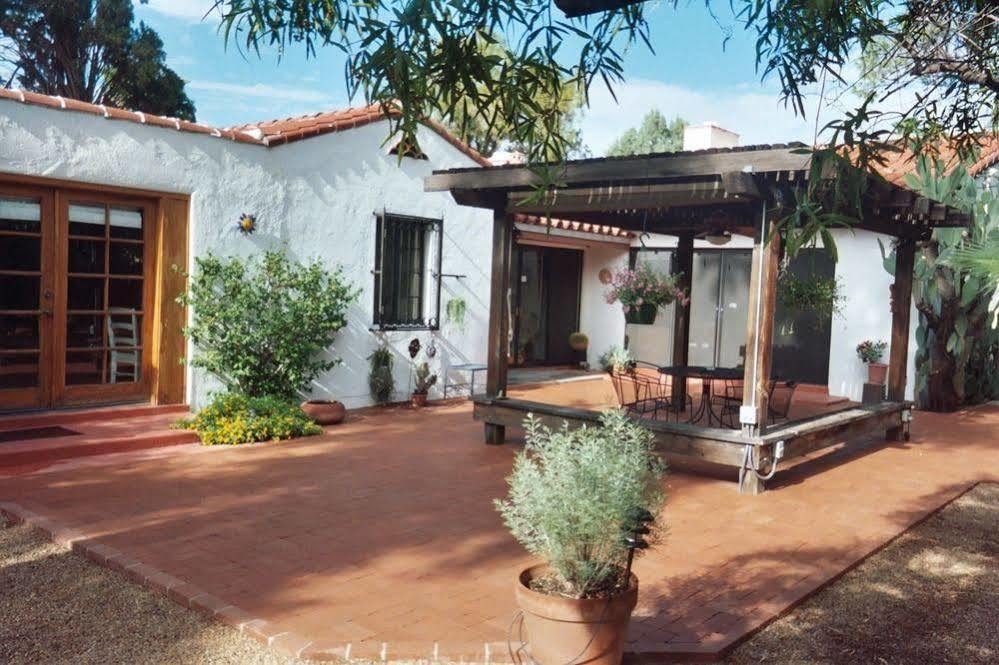 Bed & Breakfast Sam Hughes 3*