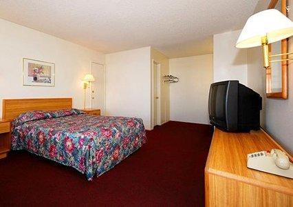 Hotel Econo 2*