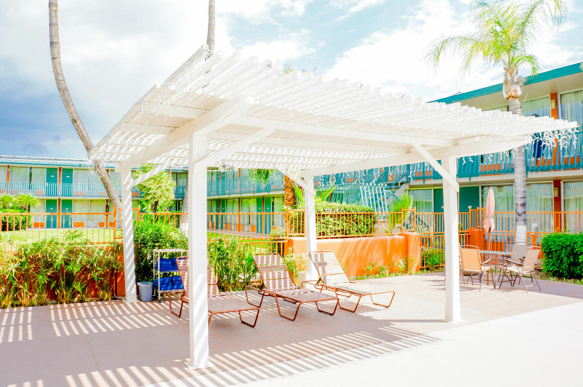 Glh Motel 2*